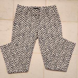 Ann Taylor Navy and White Patterned Garment